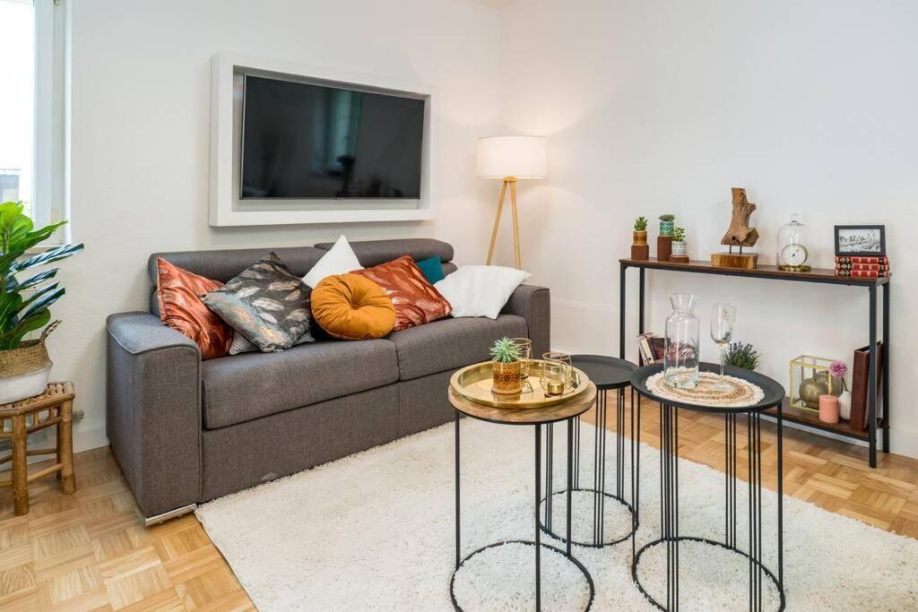 Eg Rechts -Wunderschoene 80M² Grosse 3-Zimmer City Wohnung Naehe Salzburg Freilassing Exterior foto