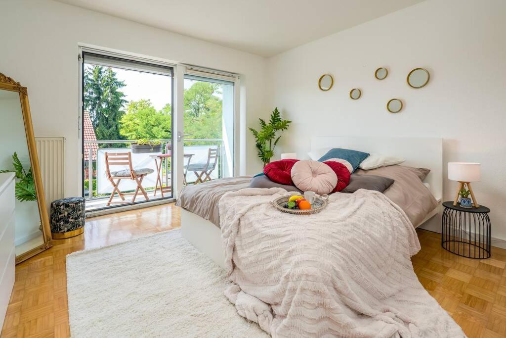 Eg Rechts -Wunderschoene 80M² Grosse 3-Zimmer City Wohnung Naehe Salzburg Freilassing Exterior foto