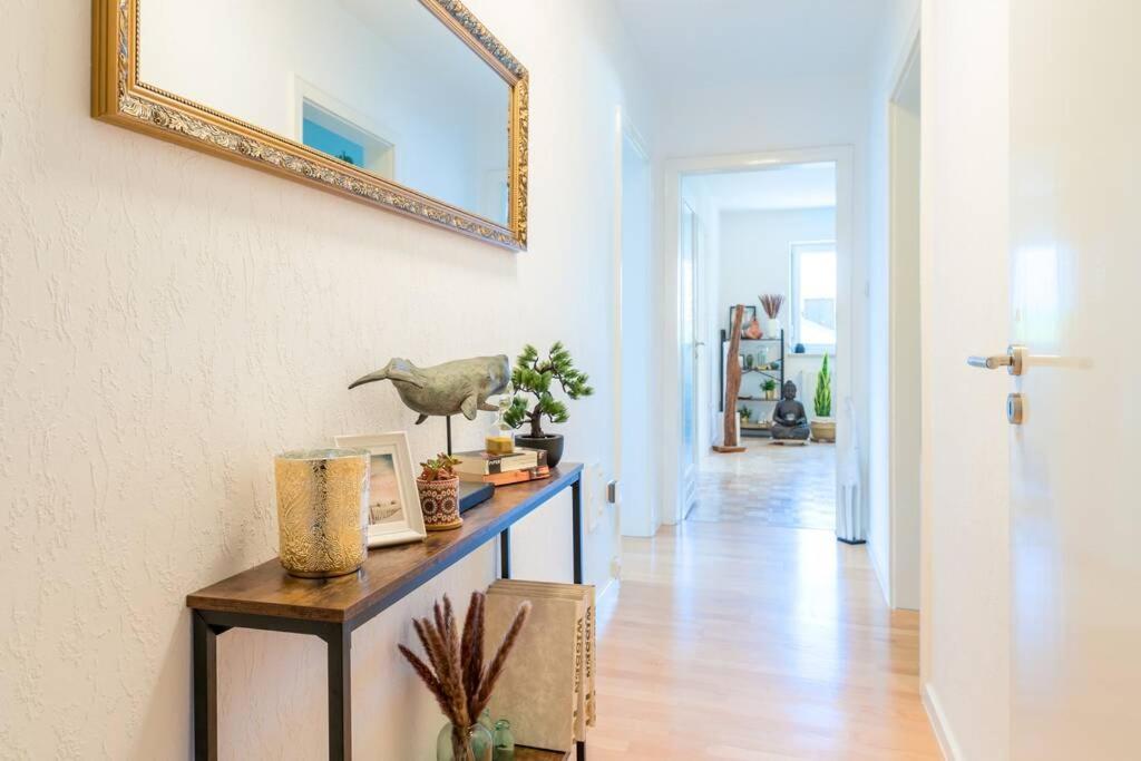 Eg Rechts -Wunderschoene 80M² Grosse 3-Zimmer City Wohnung Naehe Salzburg Freilassing Exterior foto